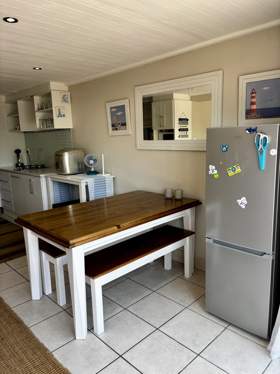 To Let 2 Bedroom Property for Rent in Keurbooms River Western Cape